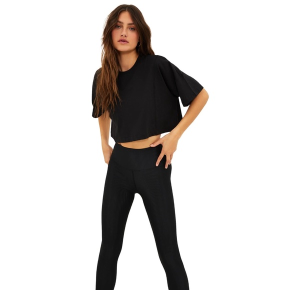 Black crop top with mesh back detail - Picture 5 of 6